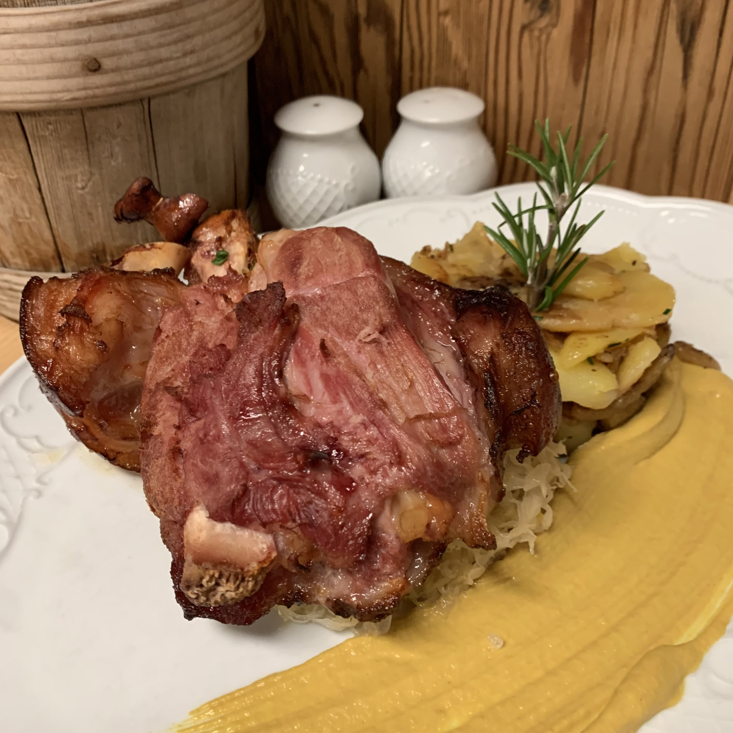 Stinco di maiale ristorante altoatesino Milano